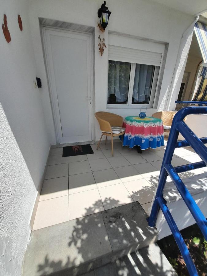 Maisonette Basilissa Nea Poteidaia Exteriör bild